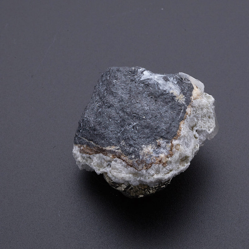 ローズパイライト on カルサイト_2218