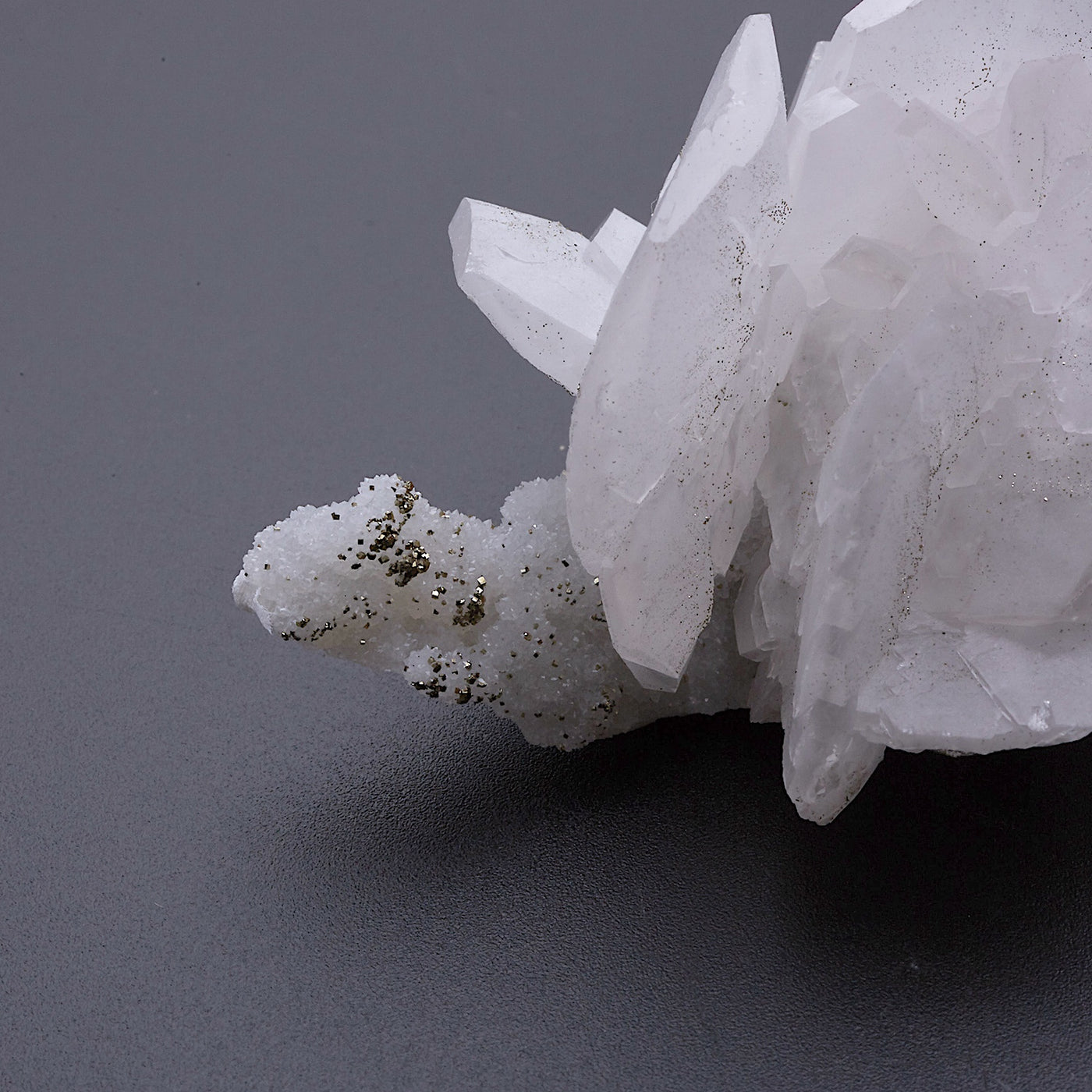 希少　ホワイトカルサイト　ハイグレード　結晶キラキラ 希少ホワイトカルサイトハイグレード結晶キラキラ